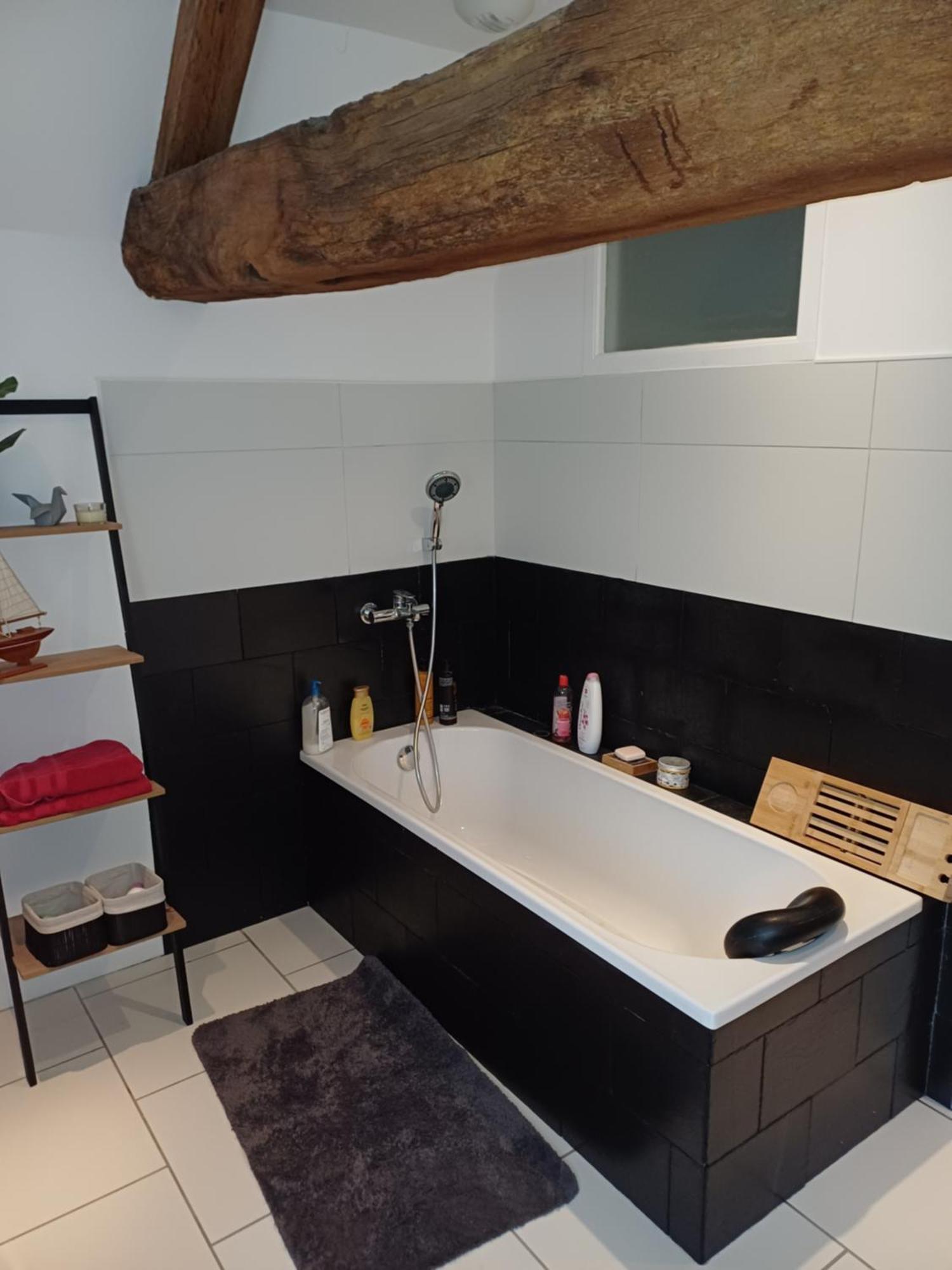 La Grange Des Roisnes Bed and Breakfast Longué Εξωτερικό φωτογραφία