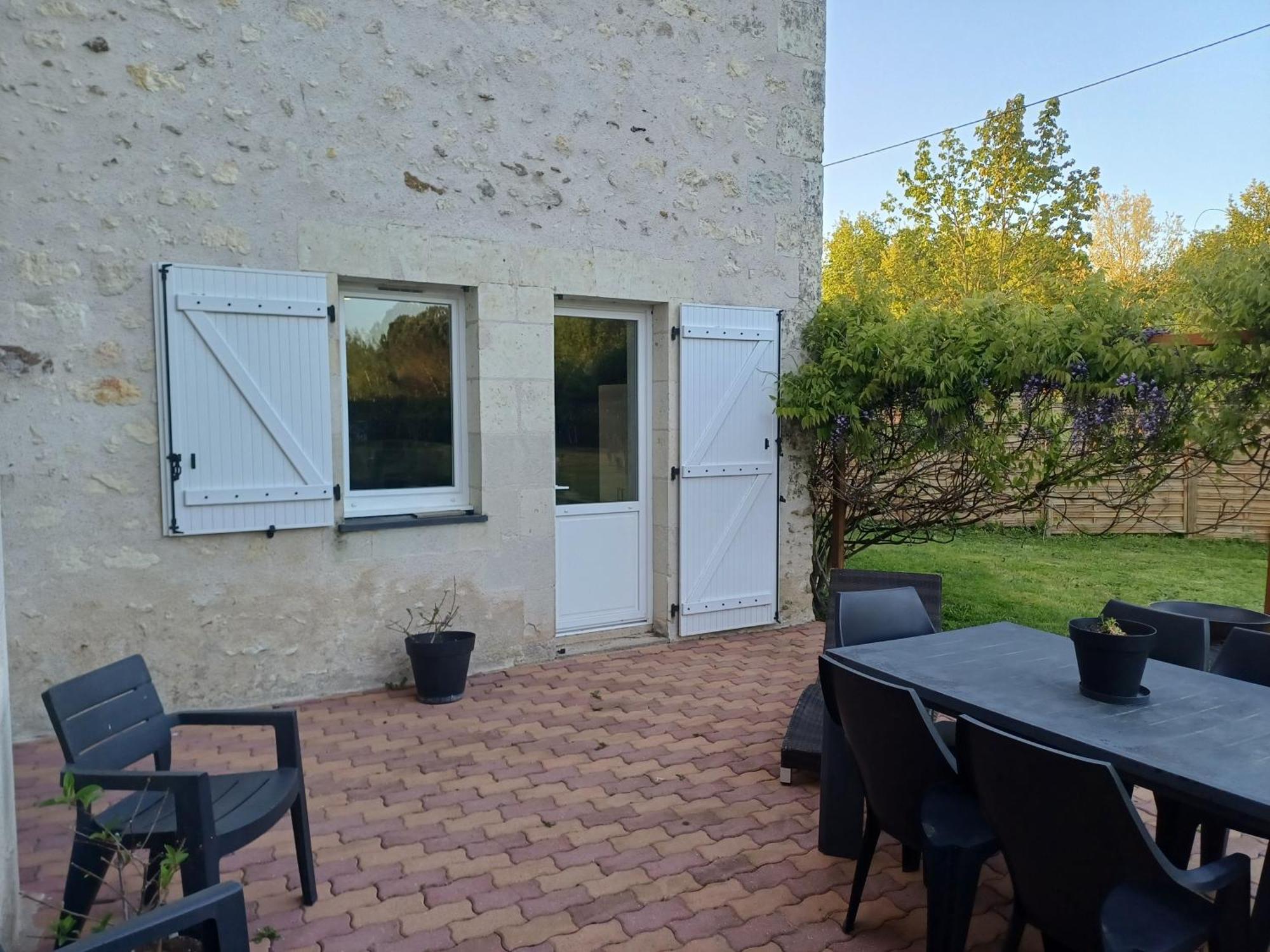 La Grange Des Roisnes Bed and Breakfast Longué Εξωτερικό φωτογραφία